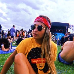 Meet your Posher, Taylor